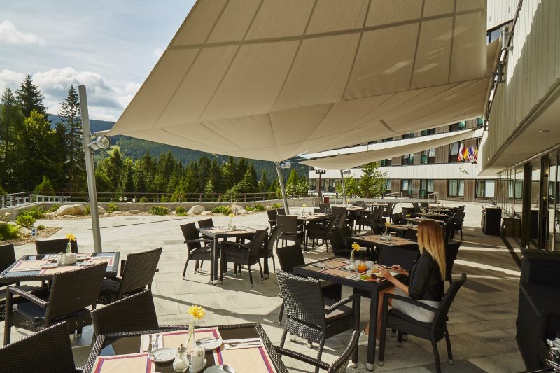 Summer terrace and grill - Harmony Hotel Špindlerův Mlýn